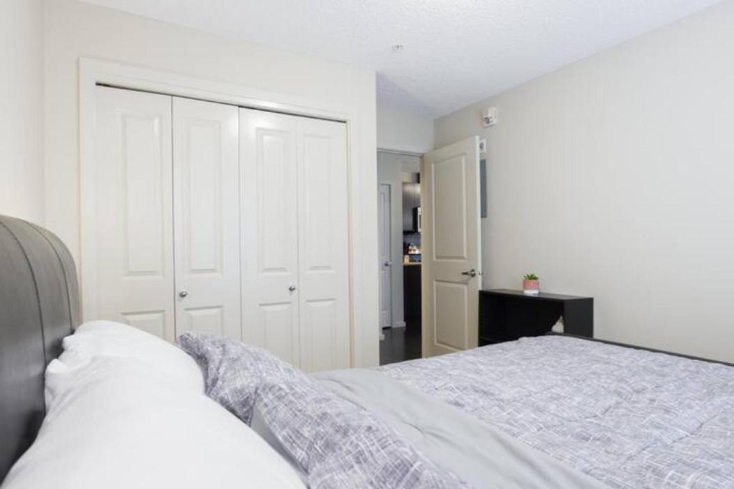 Executive Winderemere I Secure Ug Parking I Wifi! Apartment